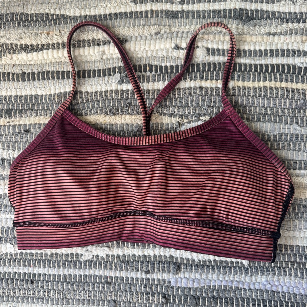 LULU🍋 Flow-Y Bra